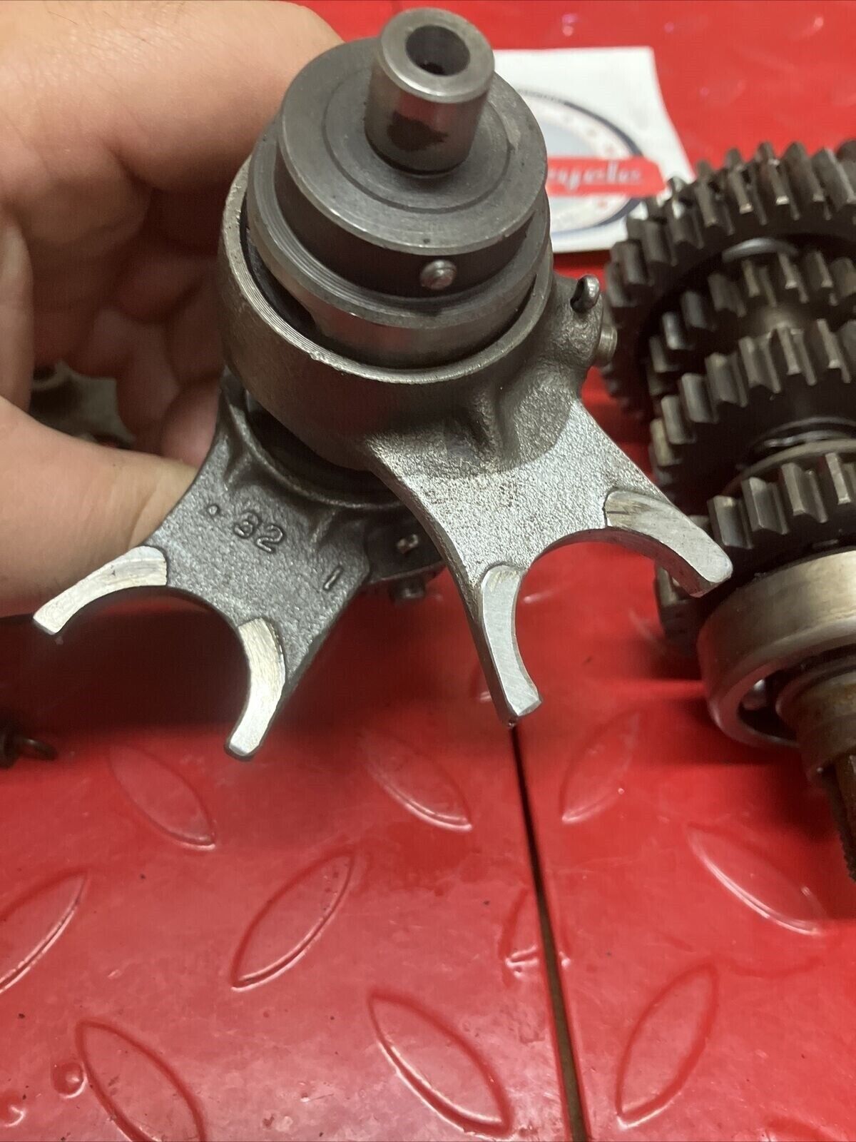 Suzuki TS125 1977 transmission shaft gear gearshift gear shift drum cam forks