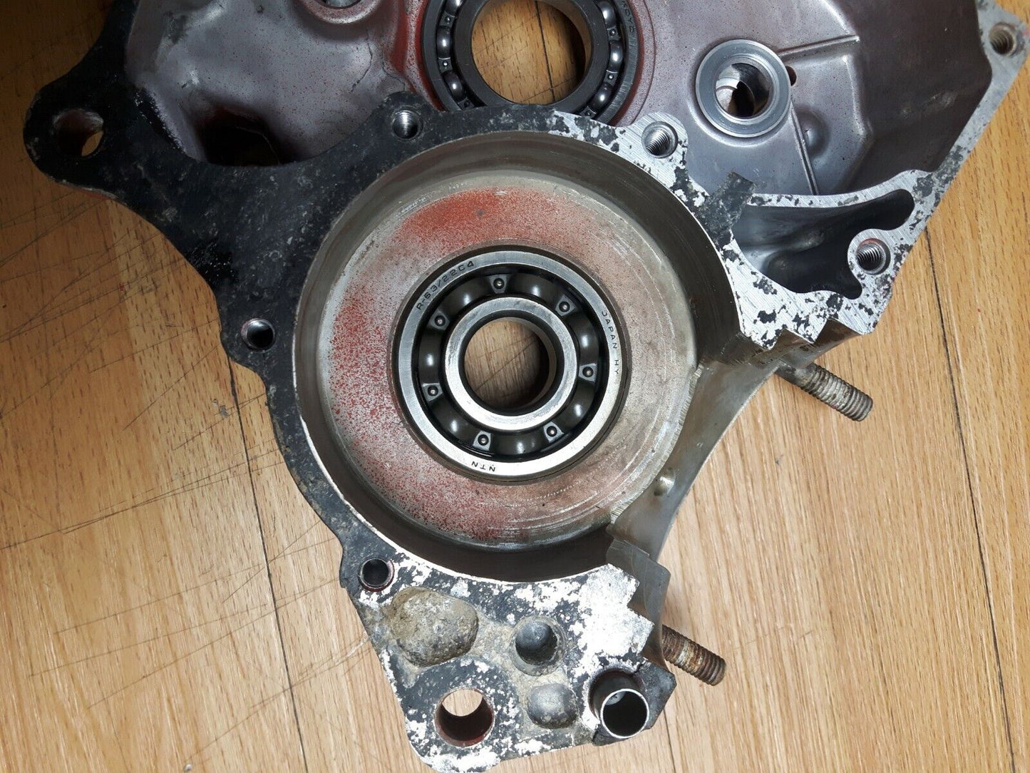 Honda CR125R 1981 crankcase crank case motor left right matching 111A0-KA3-000