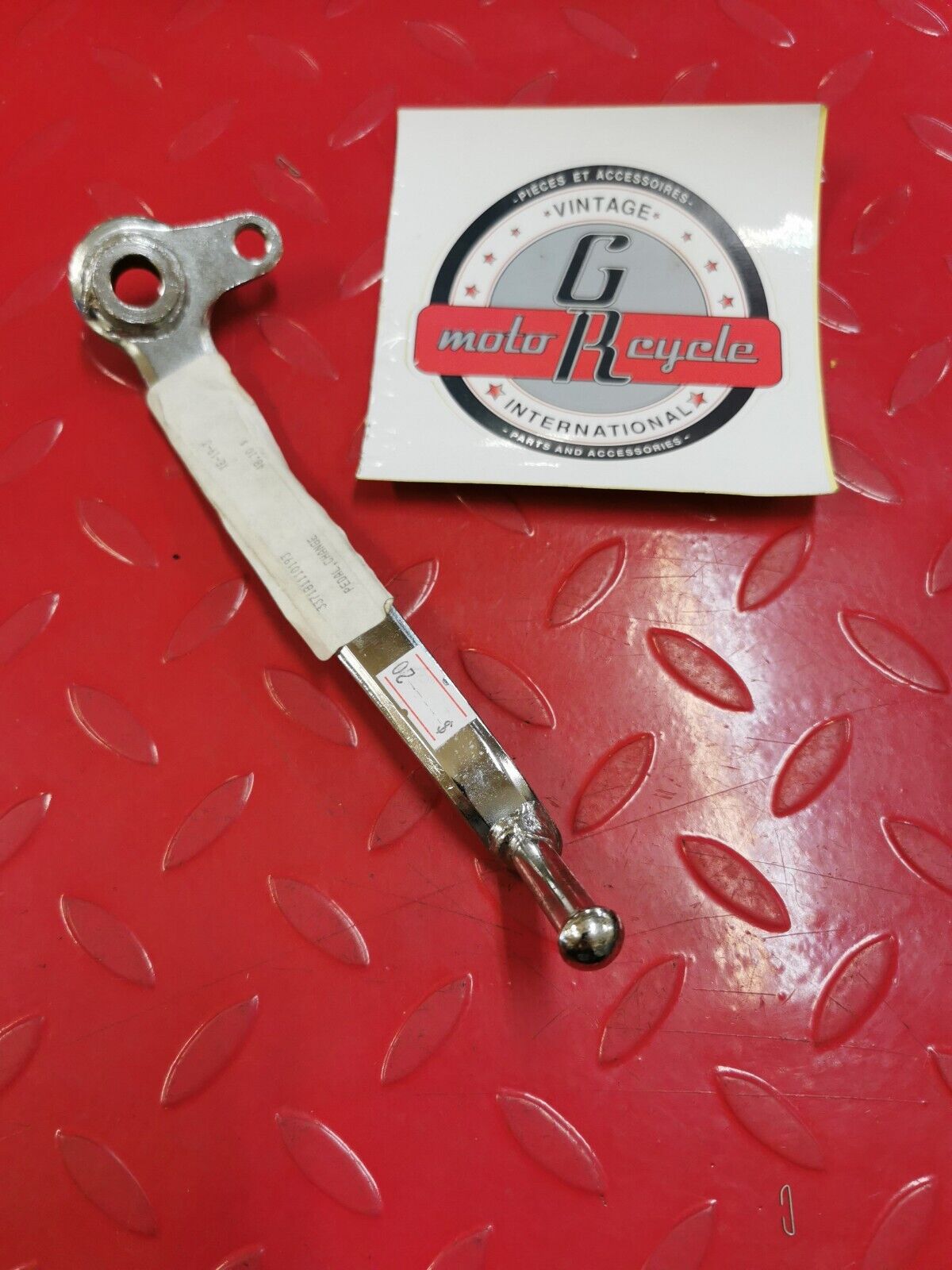 NOS YAMAHA Pedal Change 337-18111-01-93 Y31