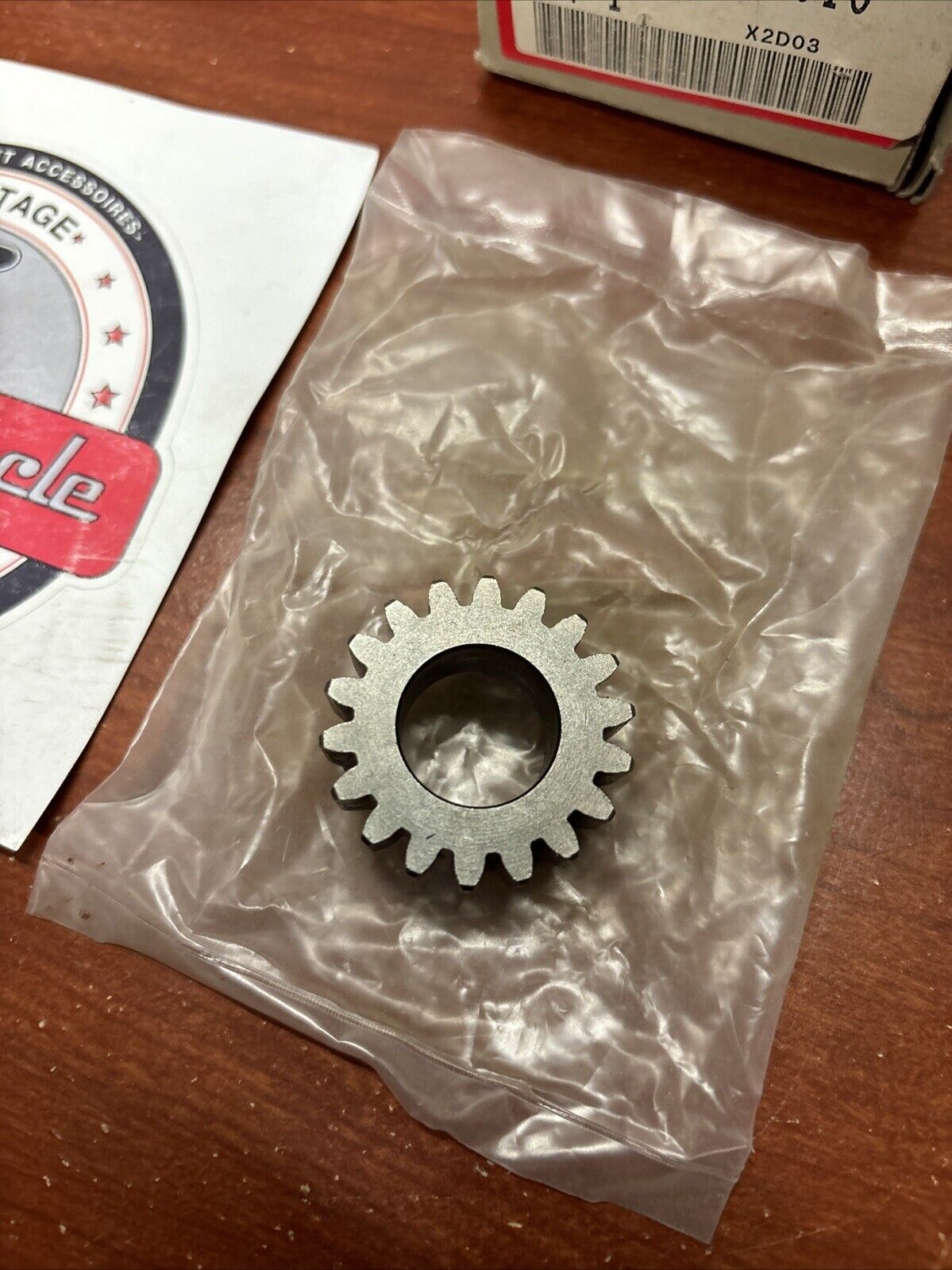 NOS Honda ATC110 CT110 MAINSHAFT SECOND GEAR 18T 23431-459-010 H169