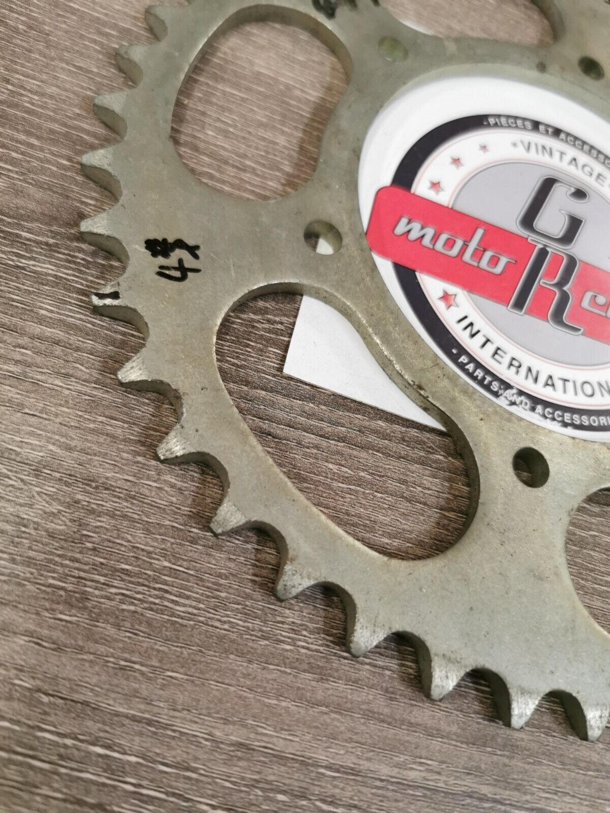 NOS HONDA MT250 1976 SPROCKET FINAL DRIVEN 44T 41201-358-000 H60