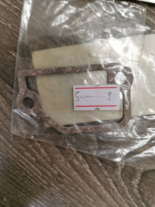 NOS KAWASAKI KX250 KX500 1992 - 2004 GOVERNOR COVER GASKET 11009-1960 K31