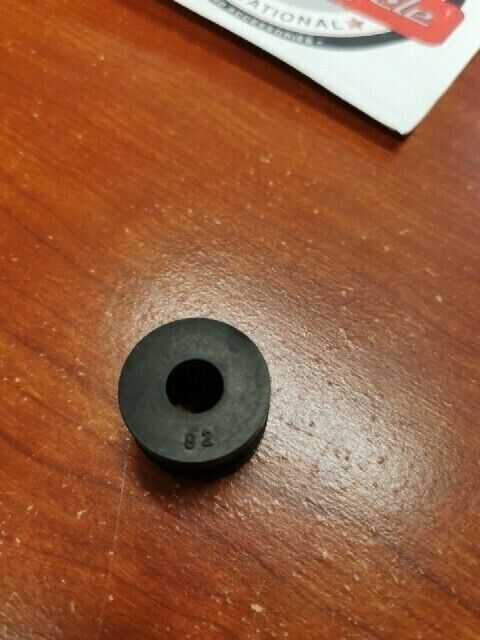 NEW NOS Yamaha WR200 XT500 XT600 XTZ660 YT125 YZ125 GROMMET 90480-15064-00 Y107