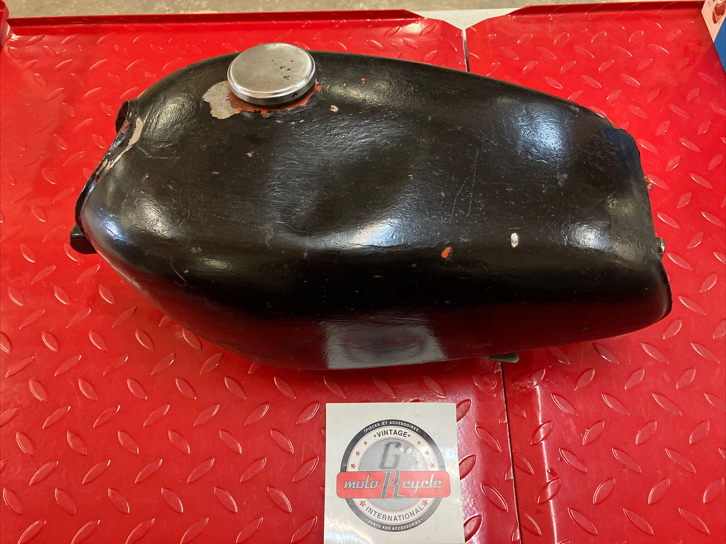 Honda CB175 1973 K7 fuel tank gas petrol reservoir valve petcock cap