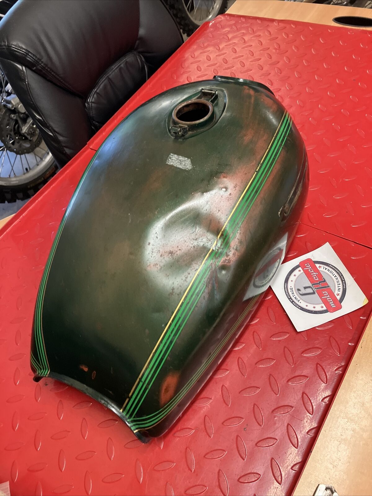 Kawasaki KZ750 1978 Fuel tank gas petrol reservoir 1976 1977 1979