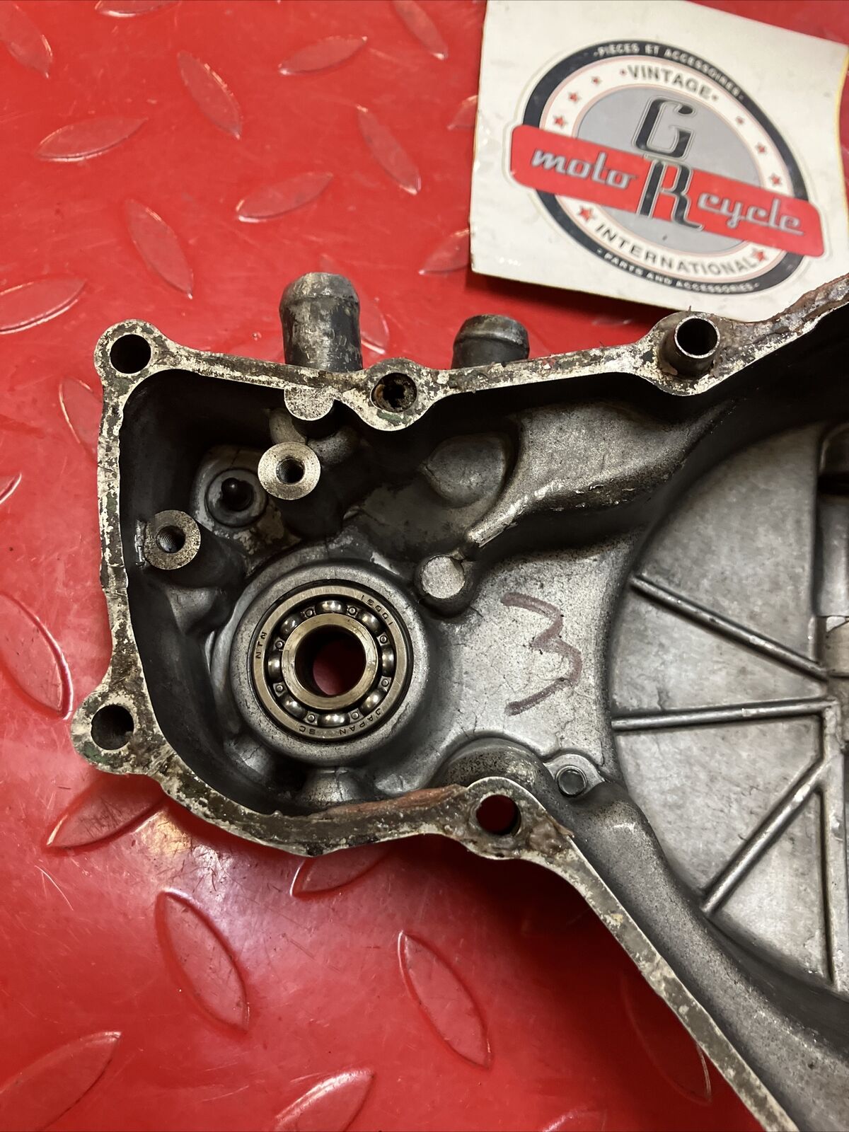 Honda CR80R 1990 right crankcase clutch cover 1987 - 1995 3