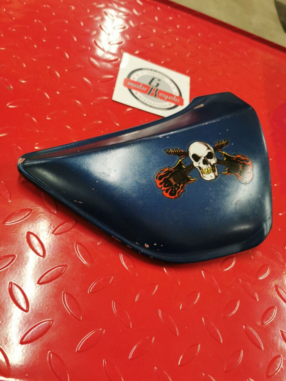 Kawasaki KZ750 LTD 1983 right side cover panel fairing