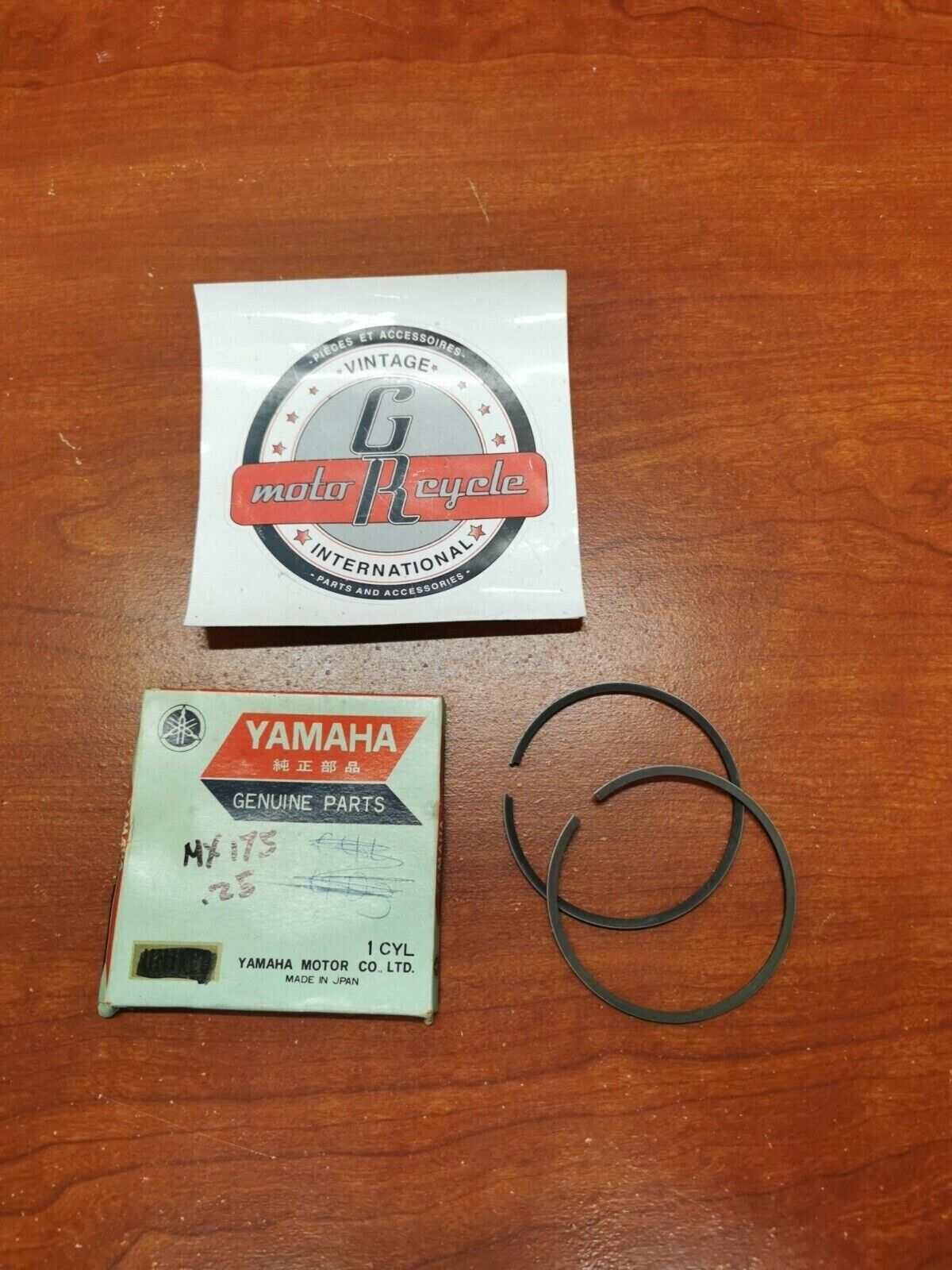 NOS Yamaha 1974 1975 MX175 PISTON RING SET 1ST O/S 0.25 455-11610-10-00 Y93