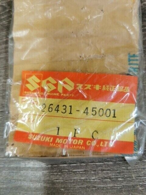 NOS SUZUKI GR650 GS100 GS1100GL GS400 GEAR TACHOMETER DRIVEN 26431-45001 S56