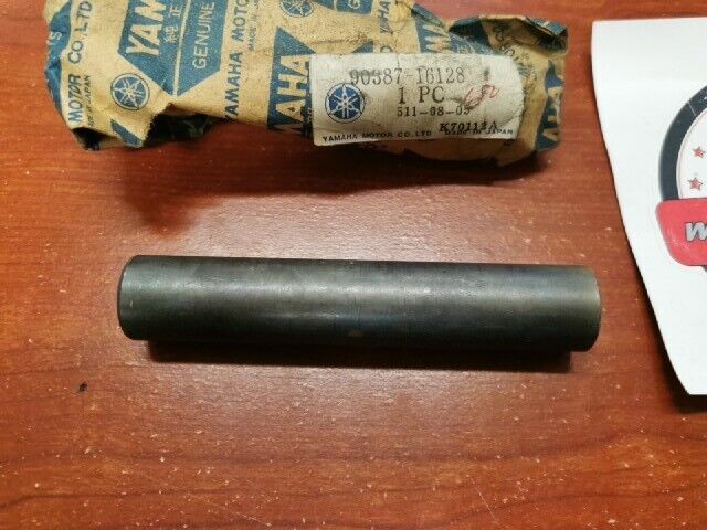 NOS Yamaha DS6 DT1 R5 RD250 RD350 COLLAR 90387-16128-00 SUB 150-22126-00-00 Y110