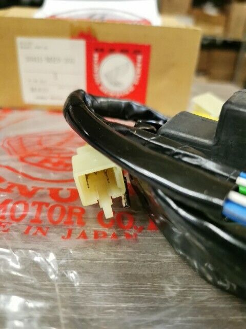 NOS HONDA VT700 VT750 NV750 NV700 ASSY SPARK UNIT 2 30411-ME9-305 H89