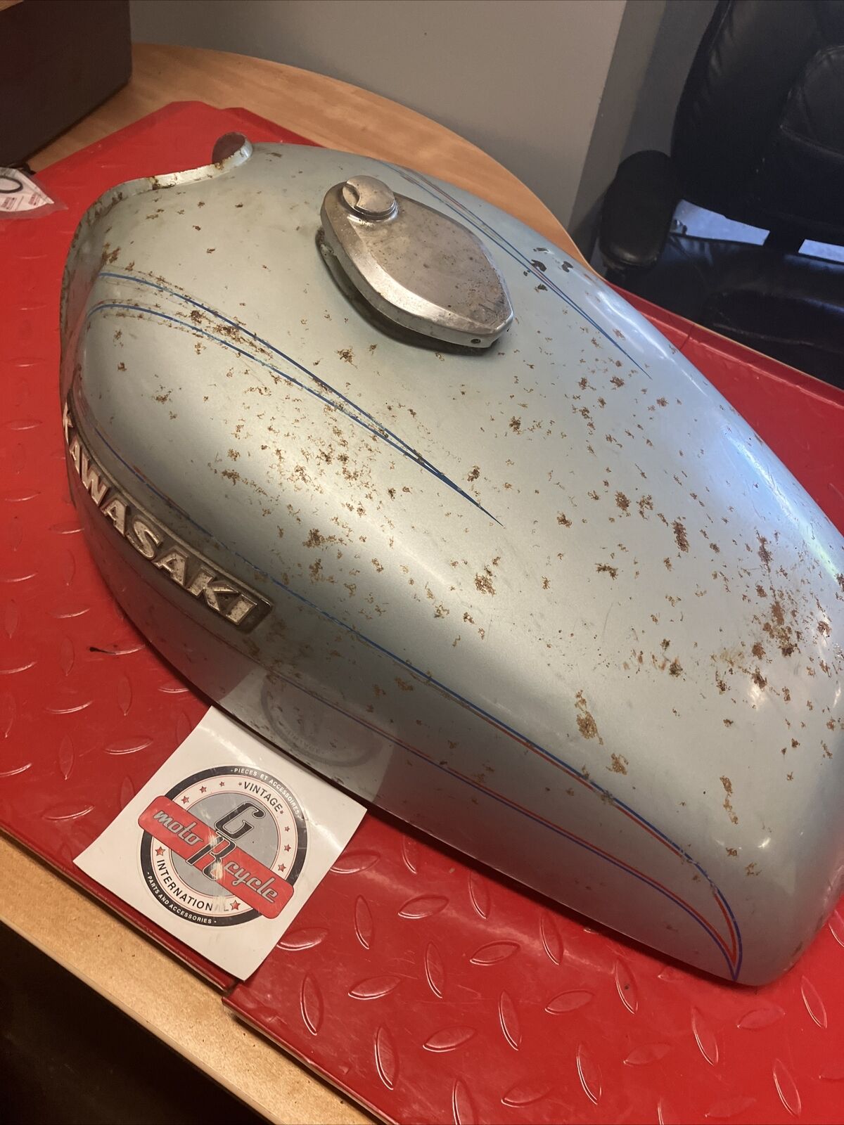 Kawasaki KZ650 C KZ650 Custom 1979 fuel tank gas petrol reservoir 1978 1977 2