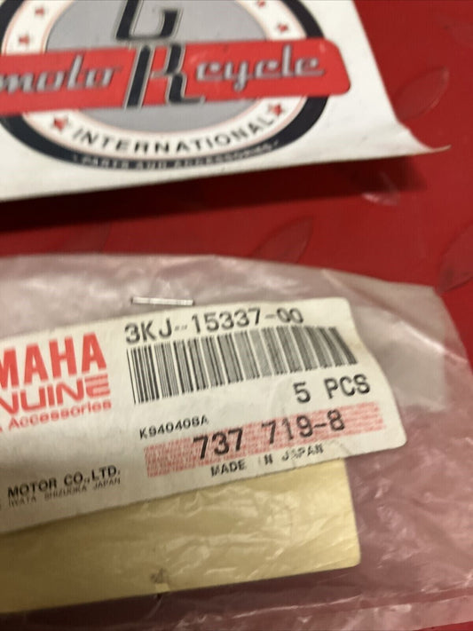 NOS YAMAHA DAMPER 4 3KJ-15337-00-00 Y64