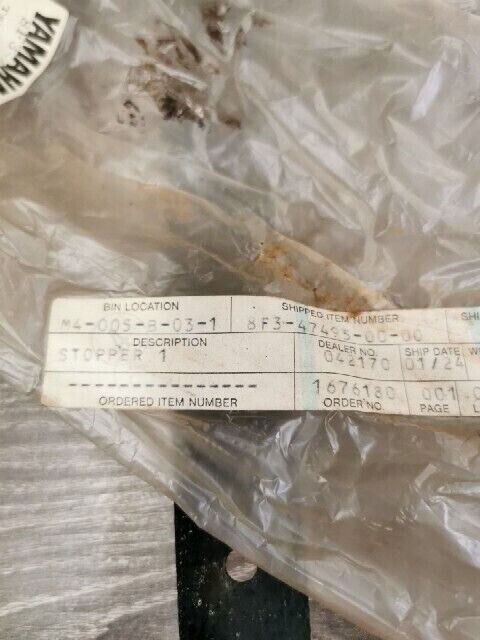 NOS YAMAHA ET300C ET250B ET300G ET250A ET250C STOPPER 1 8F3-47495-00-00 Y188