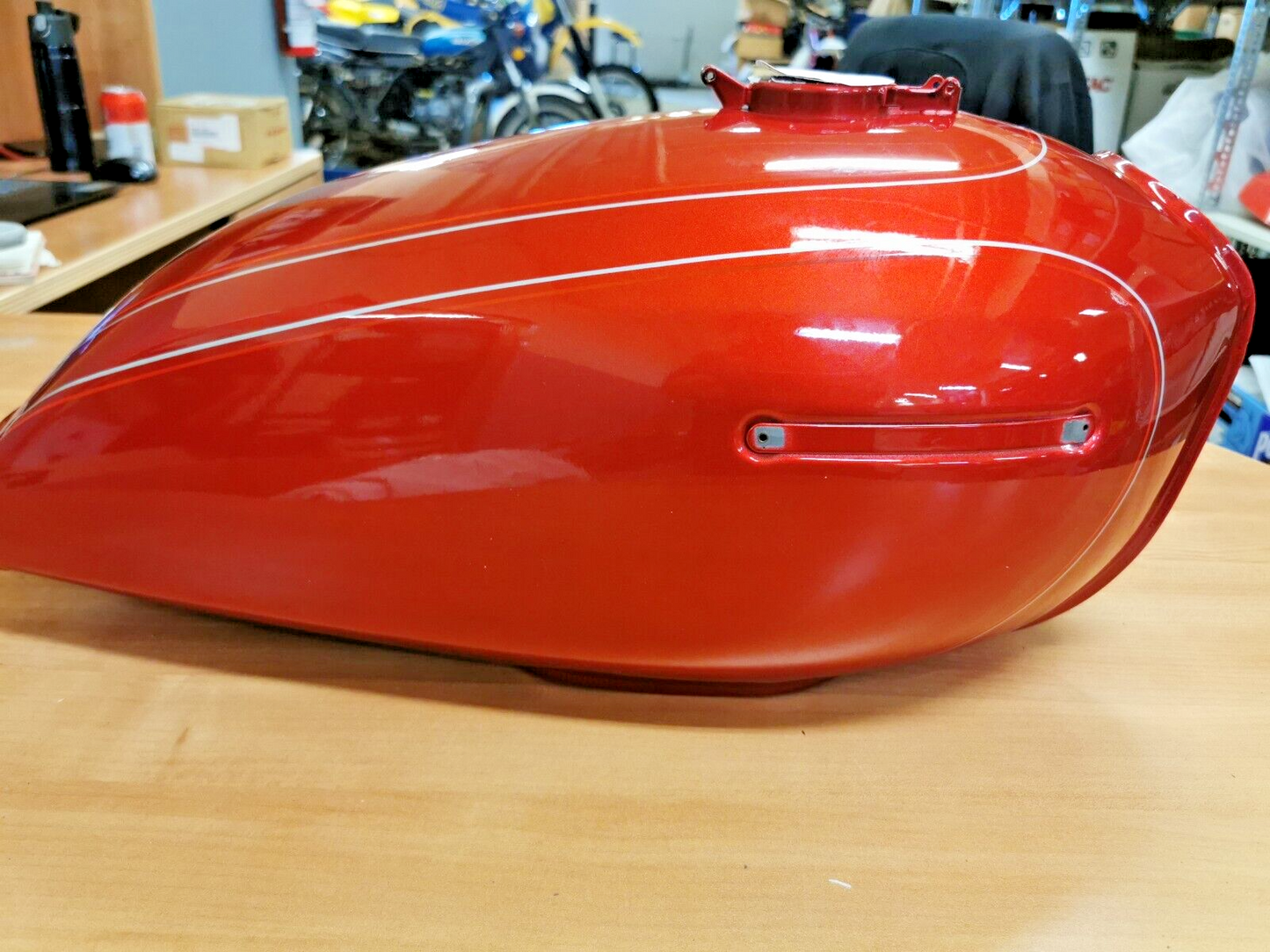 NOS KAWASAKI KZ400 1976 1977 TANK FUEL RED 51001-109-3R