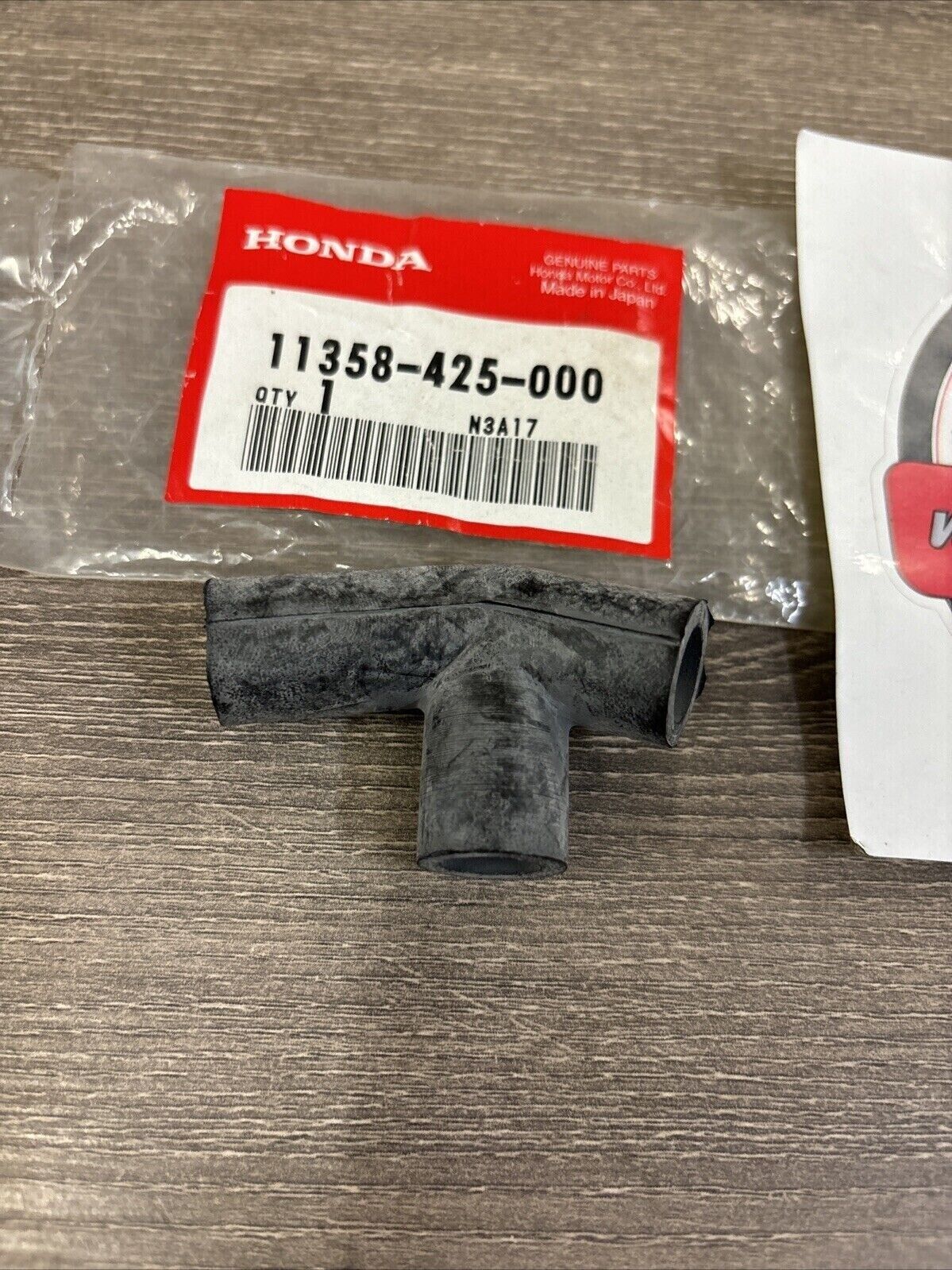 NOS Honda CB750 CB900 THREE WAY JOINT 11358-425-000 H117