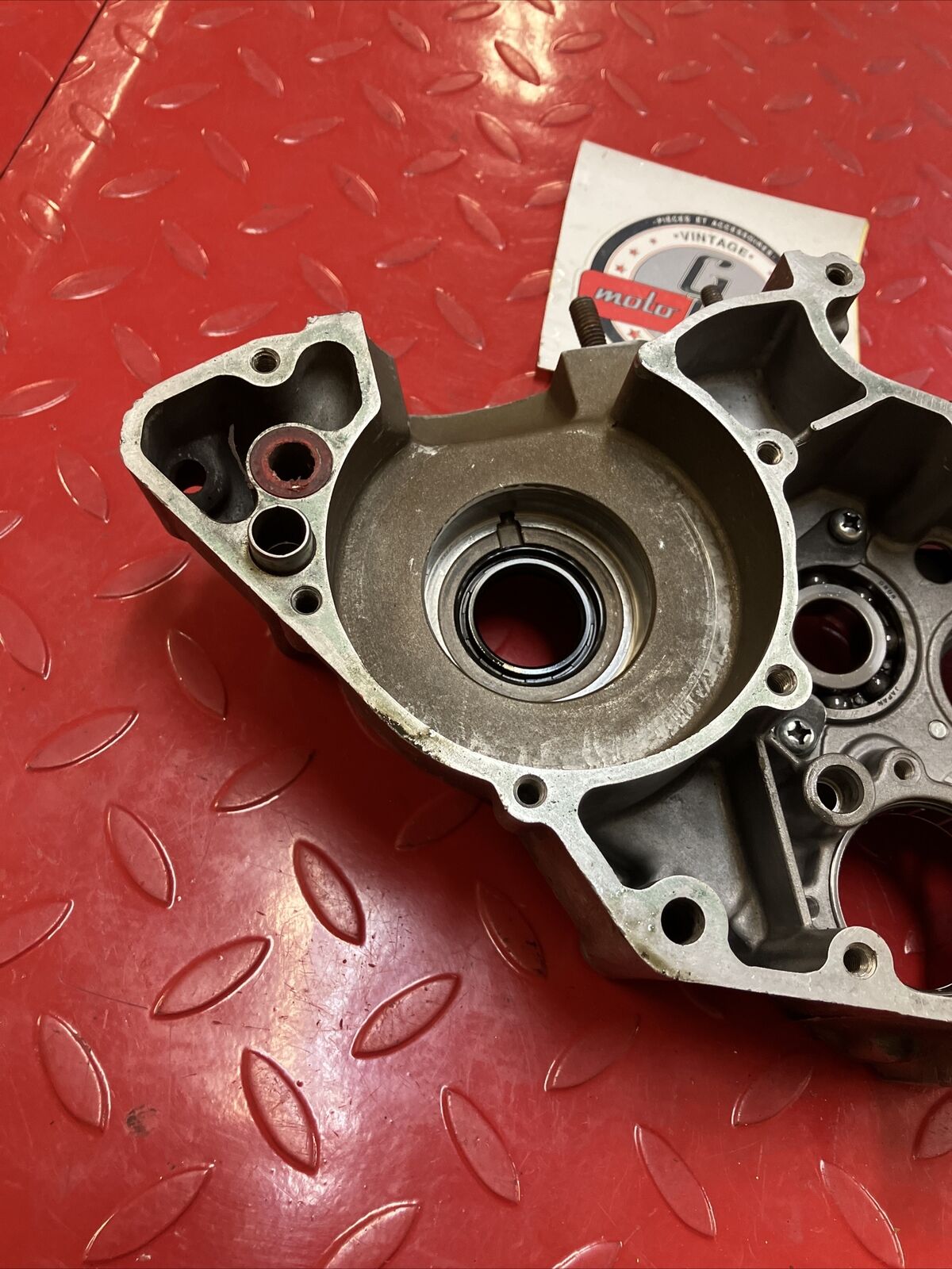 Suzuki RM125 1985 right crankcase crank case