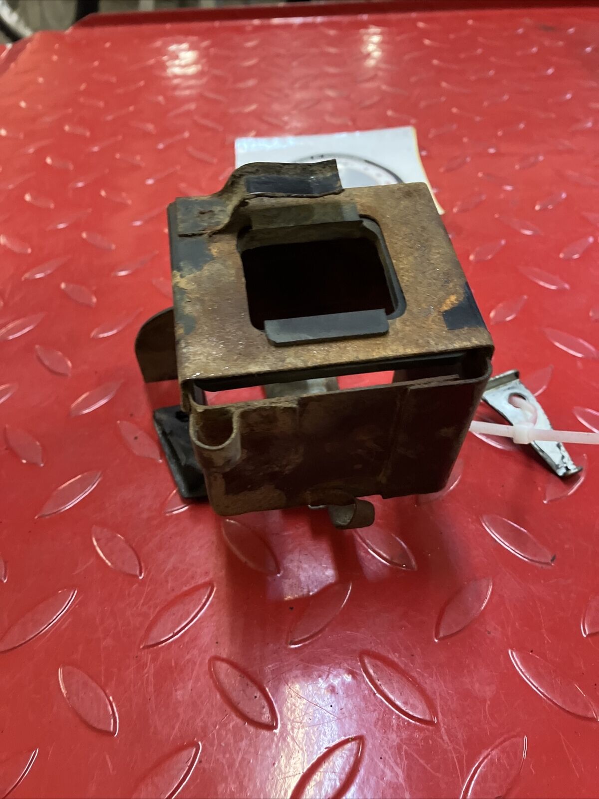 Kawasaki G5 1972 battery case box