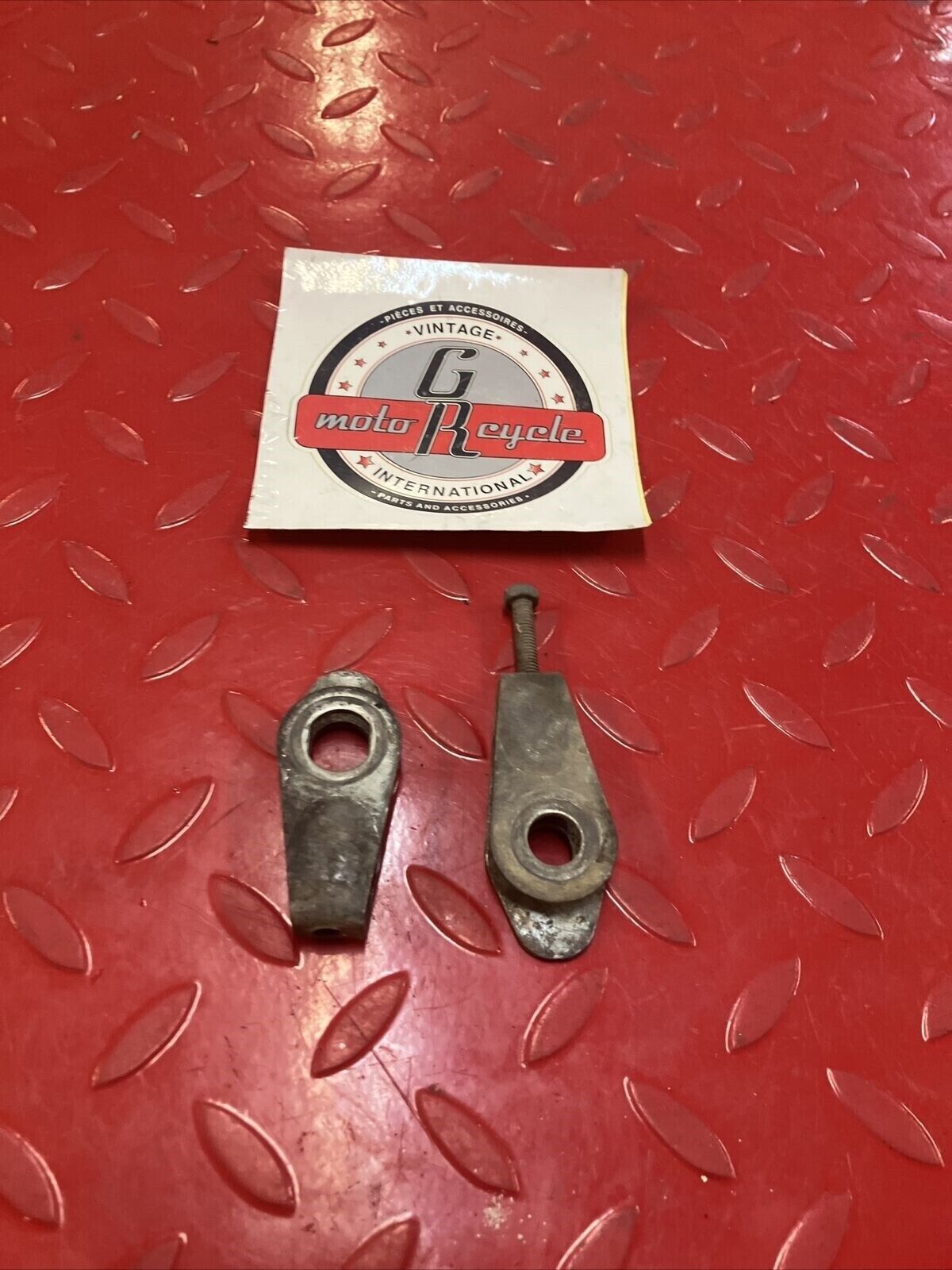 Suzuki RV90 1976 chain adjuster set 61410-27100