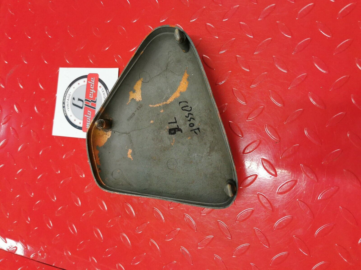 Honda CB550F 1976 right side cover panel fairing
