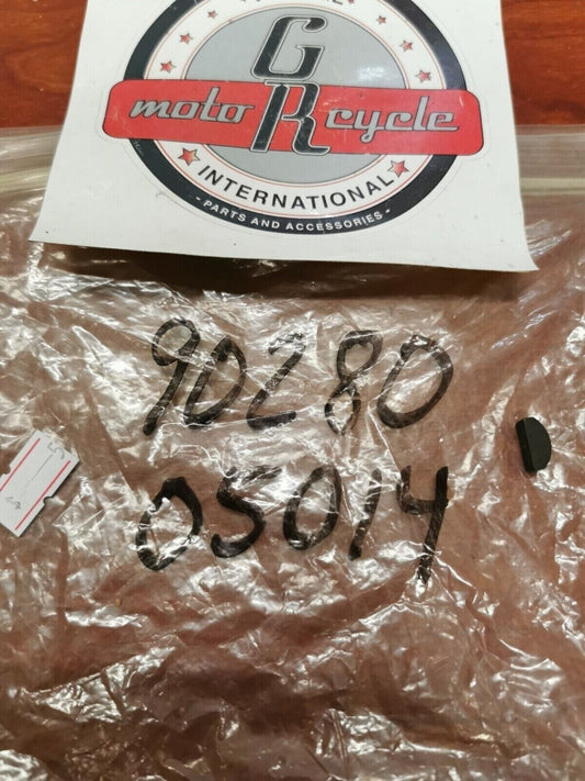 NOS Yamaha VK540 PZ480 PZ500 SR540 XL540 VT480 WOODRUFF KEY 90280-05014-00 Y96