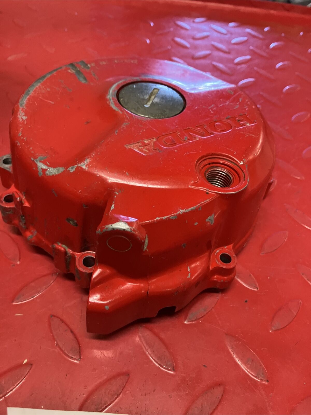 Honda XL350R 1986 left crankcase stator cover