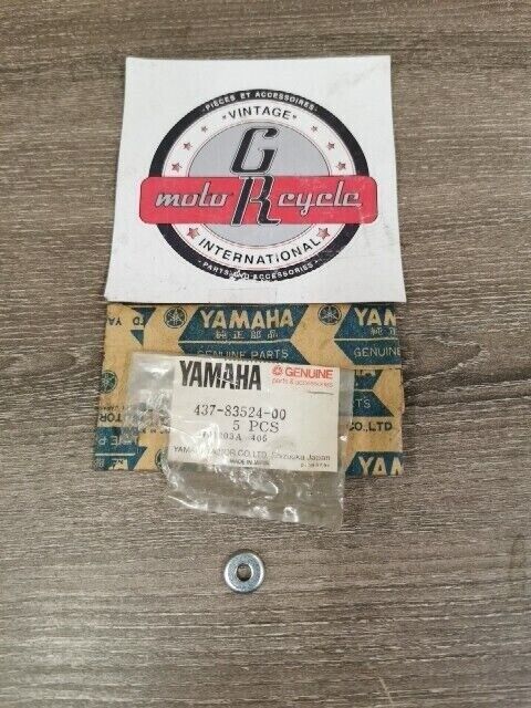 NOS YAMAHA DT100B DT125C DT175C DT360A WASHER SPECIAL 437-83524-00-00 Y158
