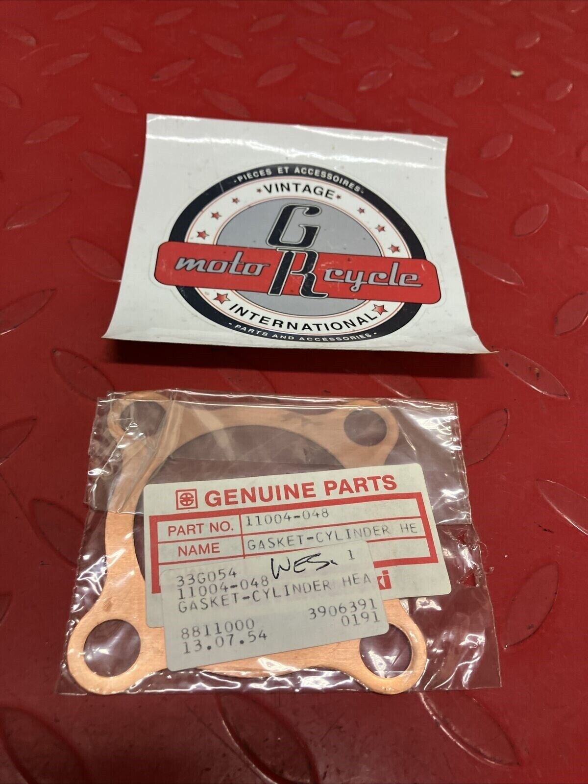 NOS KAWASAKI H1 CYLINDER HEAD GASKET 11004-048 K21