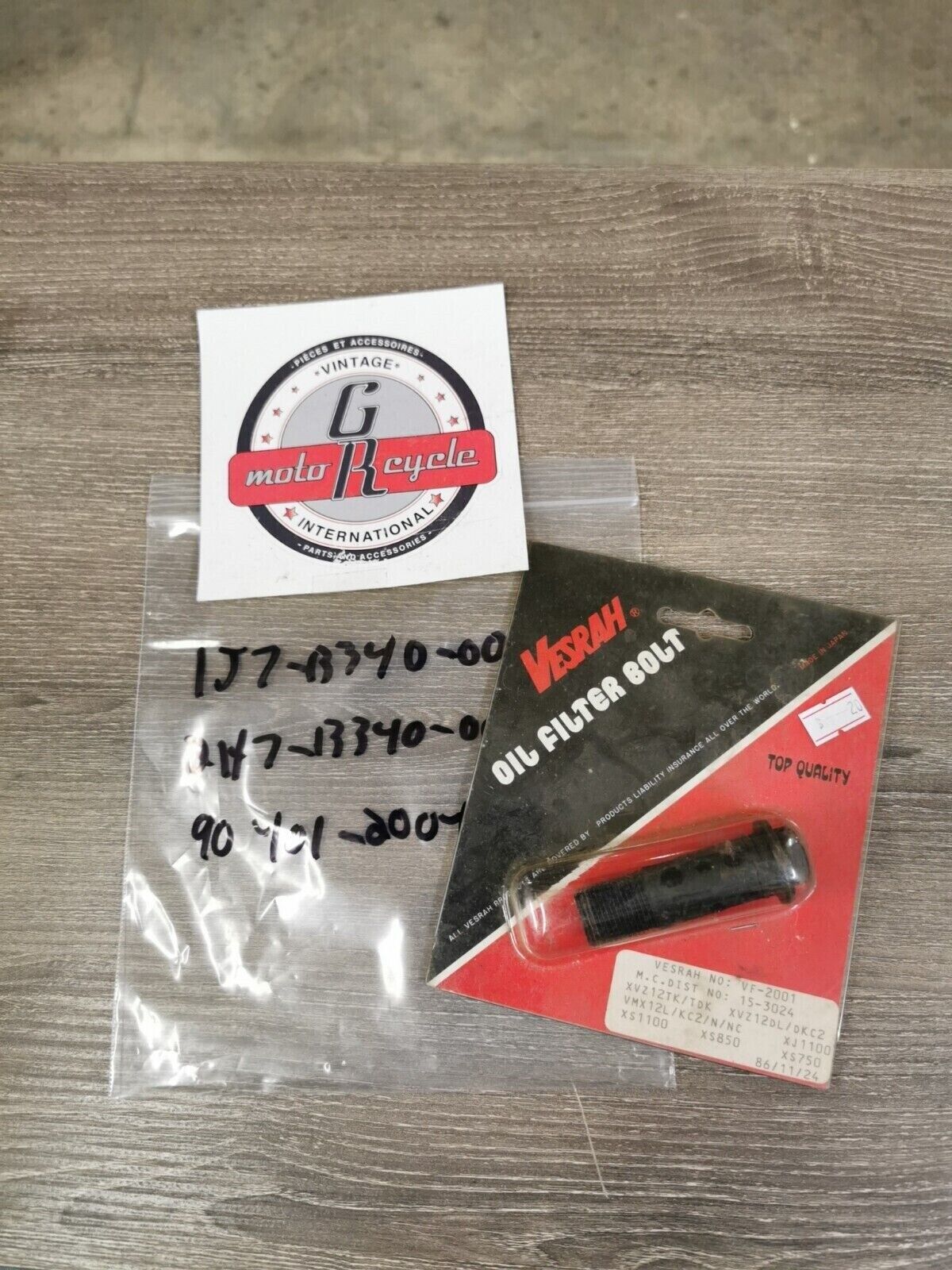 NOS VESRAH XJ1100 XS750 OIL FILTER BOLT VF-2001 J22