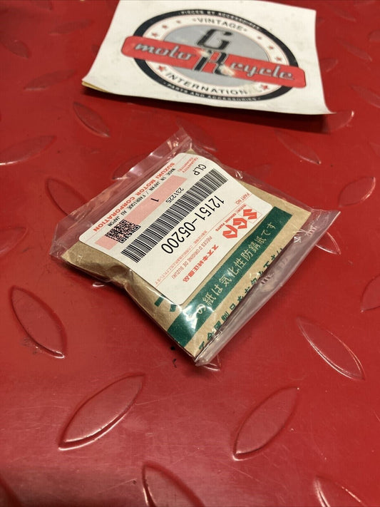 NEW NOS Suzuki PISTON PIN 12151-05200 SUB. 12151-28001 S19