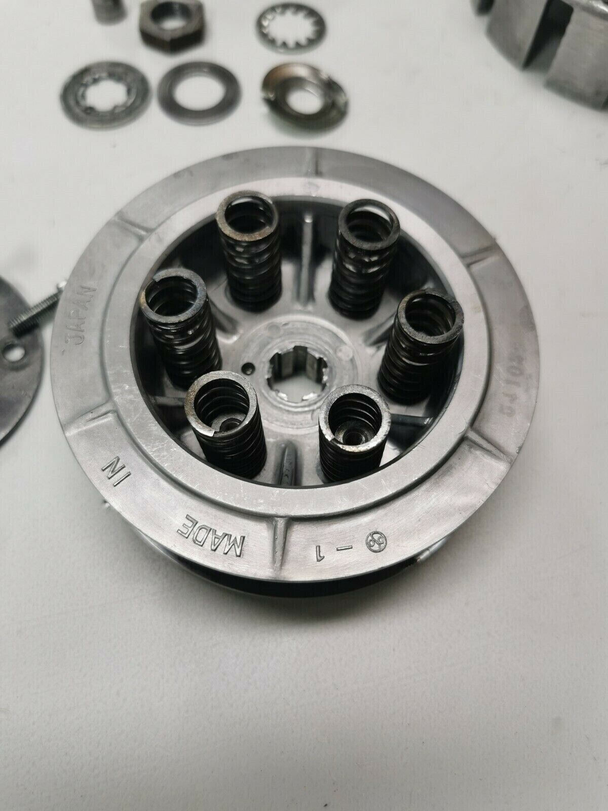 Kawasaki KX125 1980 complete clutch basket hub pressure plate 13081-1060