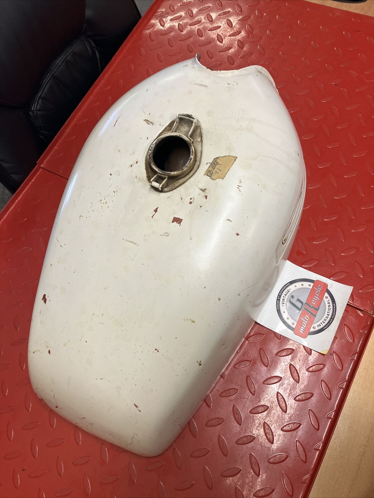 Kawasaki KZ650 1978 Fuel tank gas petrol reservoir 1977 1979