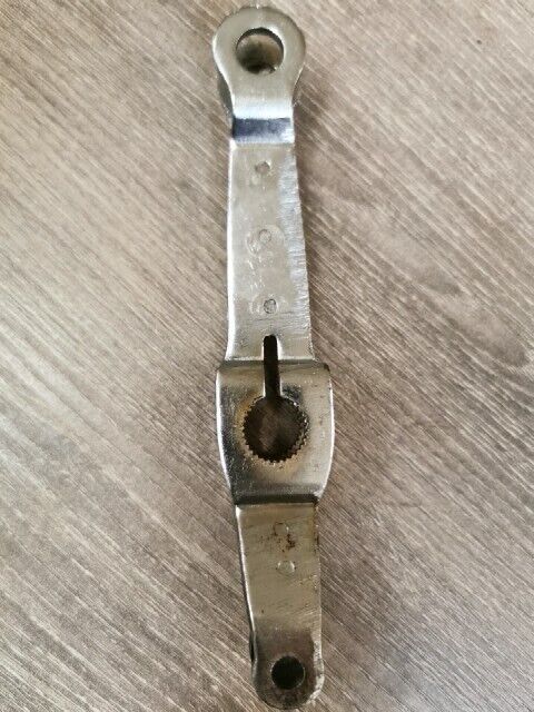 NOS BRIDGESTONE  GTR 350 GTO 350 FRONT BRAKE PANEL ARM LEVER A 7153-9000 B1