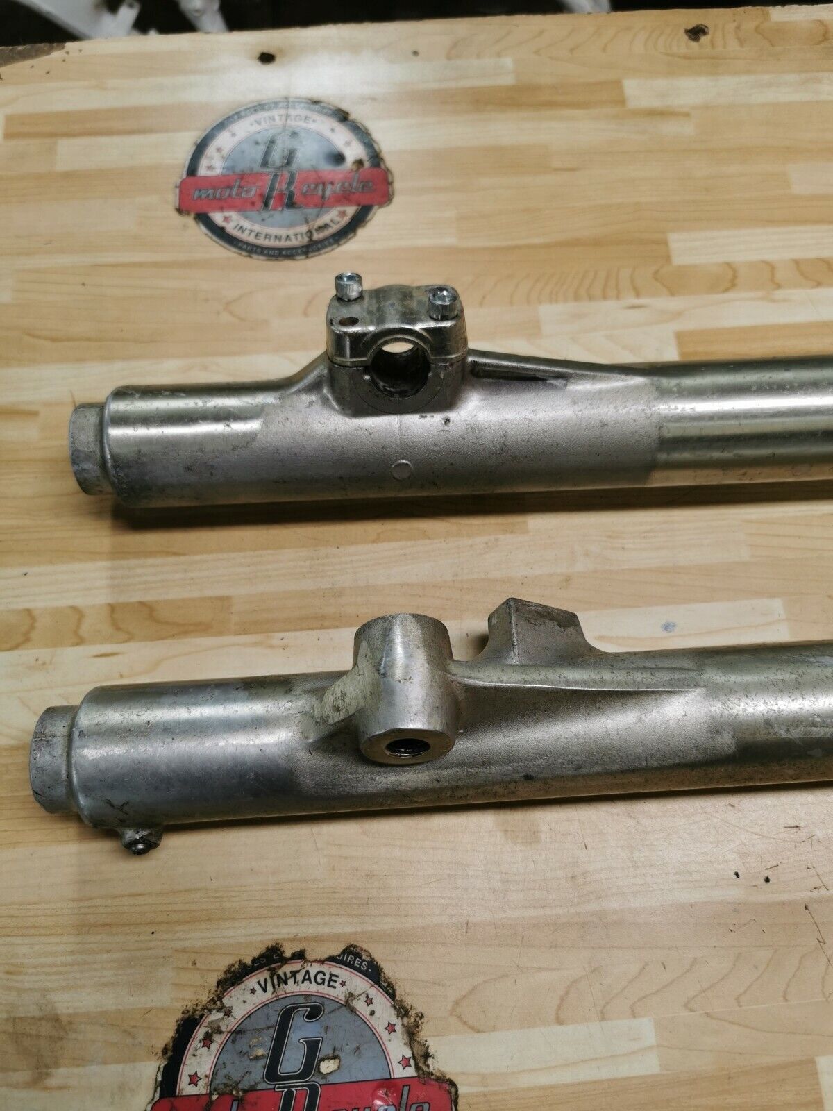 Yamaha YZ125 1982 front fork shock absorber suspension damper 5X4-23102-L0-00