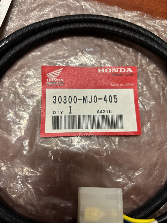 NOS Honda 1984 CB700SC CB750SC CBX750F PULSE GENERATOR 30300-MJ0-405 H168
