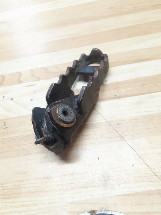 Honda XR350R 1983 footpeg foot peg step rest left XR500R 1984