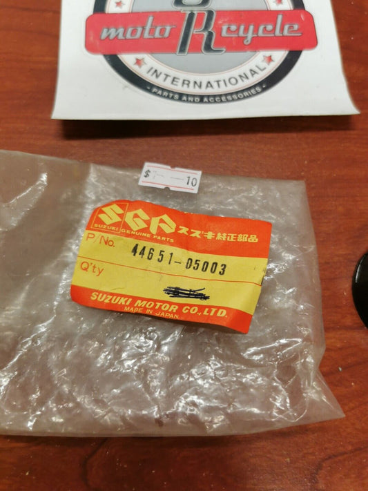 NEW NOS Suzuki GT380 TM75 TS100 F50 TS100 TC100 OIL TANK CAP 44651-05003-000 S18