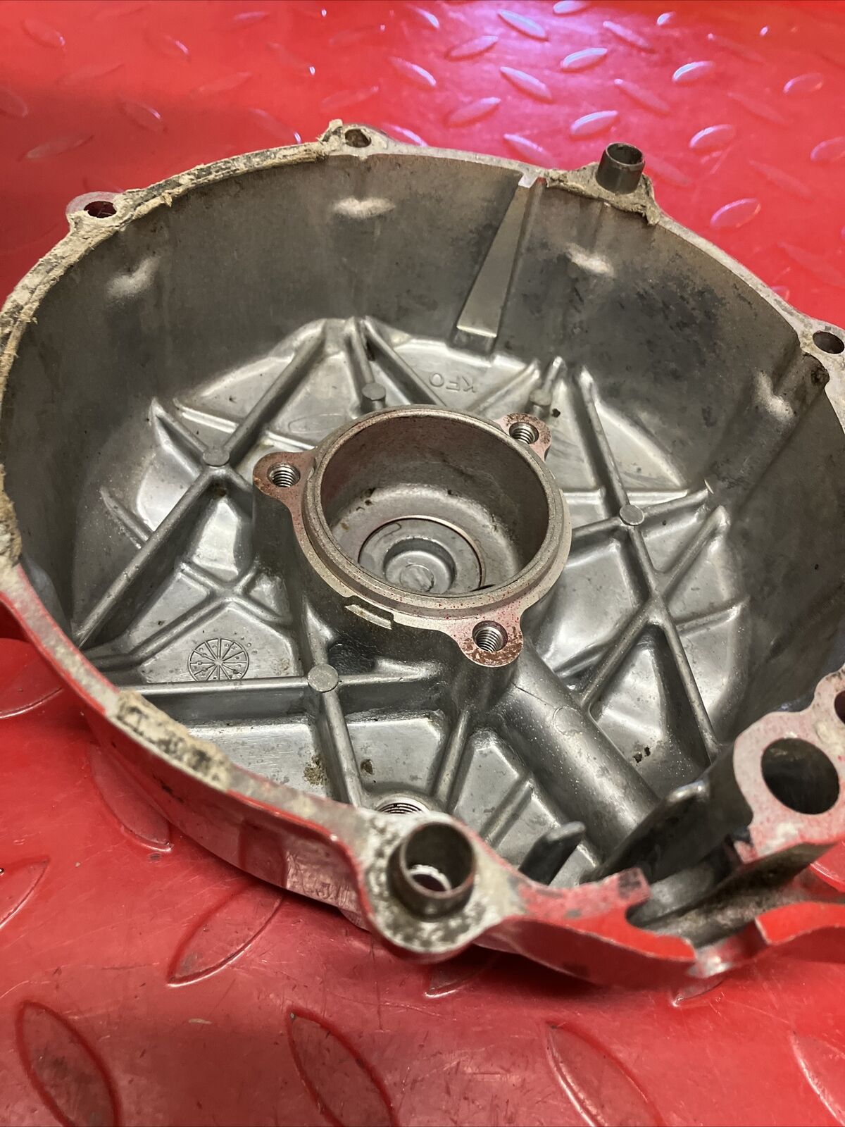 Honda XL350R 1986 left crankcase stator cover