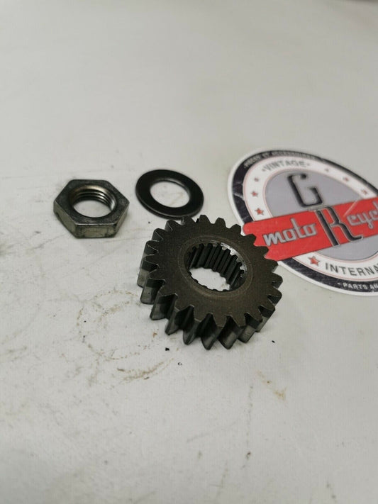 Suzuki PE175 1982 crankshaft primary drive gear 1978 1979 1980 1981 1983 1984