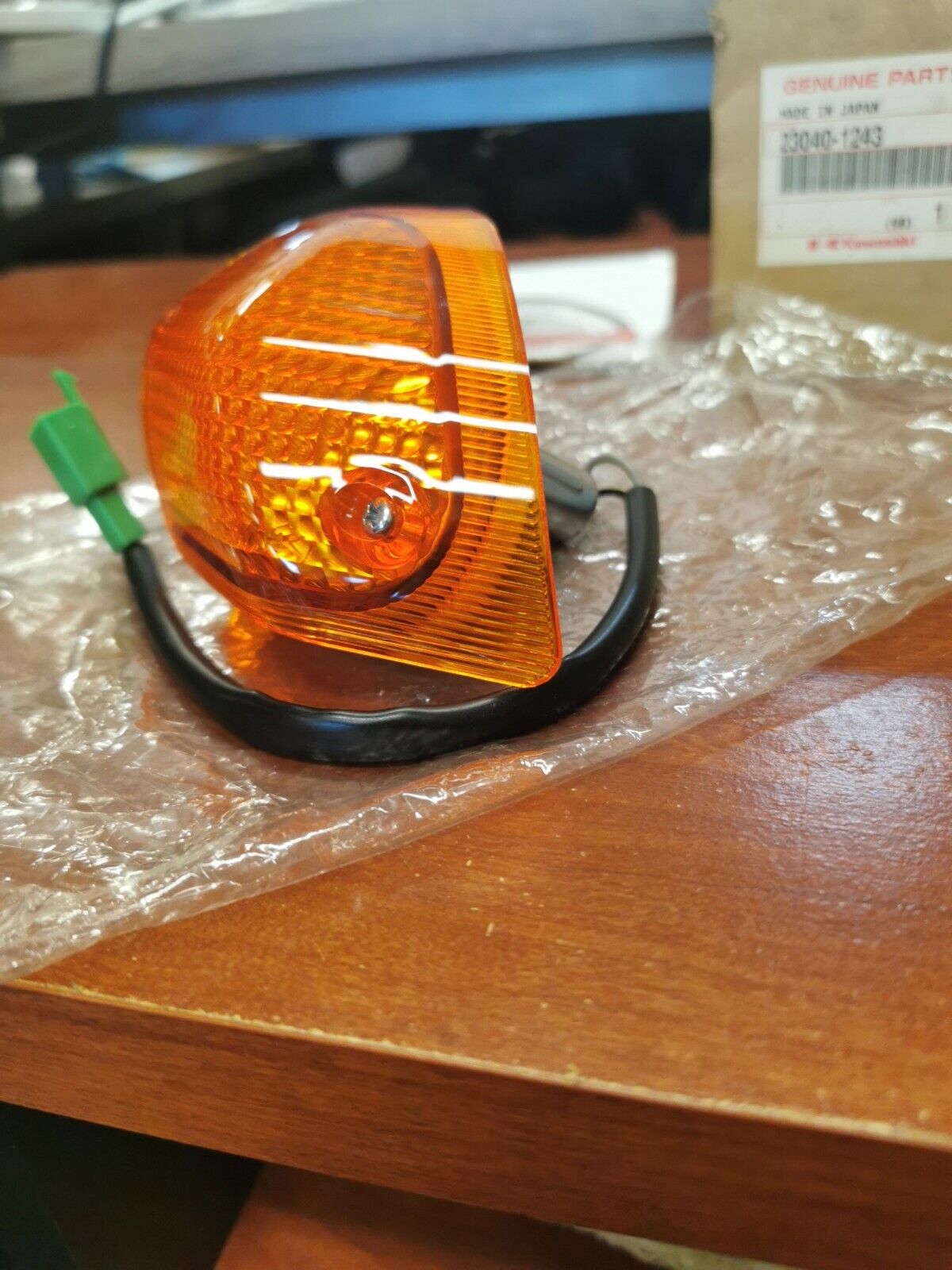 NOS Kawasaki 1993 - 2005 ZX600 LEFT REAR TURN SIGNAL 23040-1243 K35
