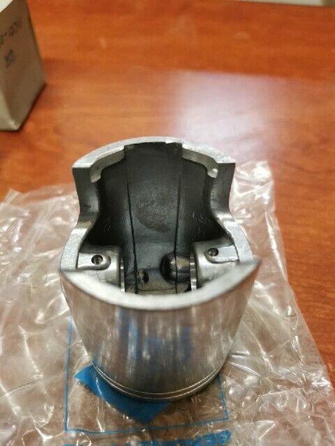 NOS Suzuki AS100 AC100 A100 PISTON OS 1.0 12110-12710 SUB. 12110-12003-100 S32