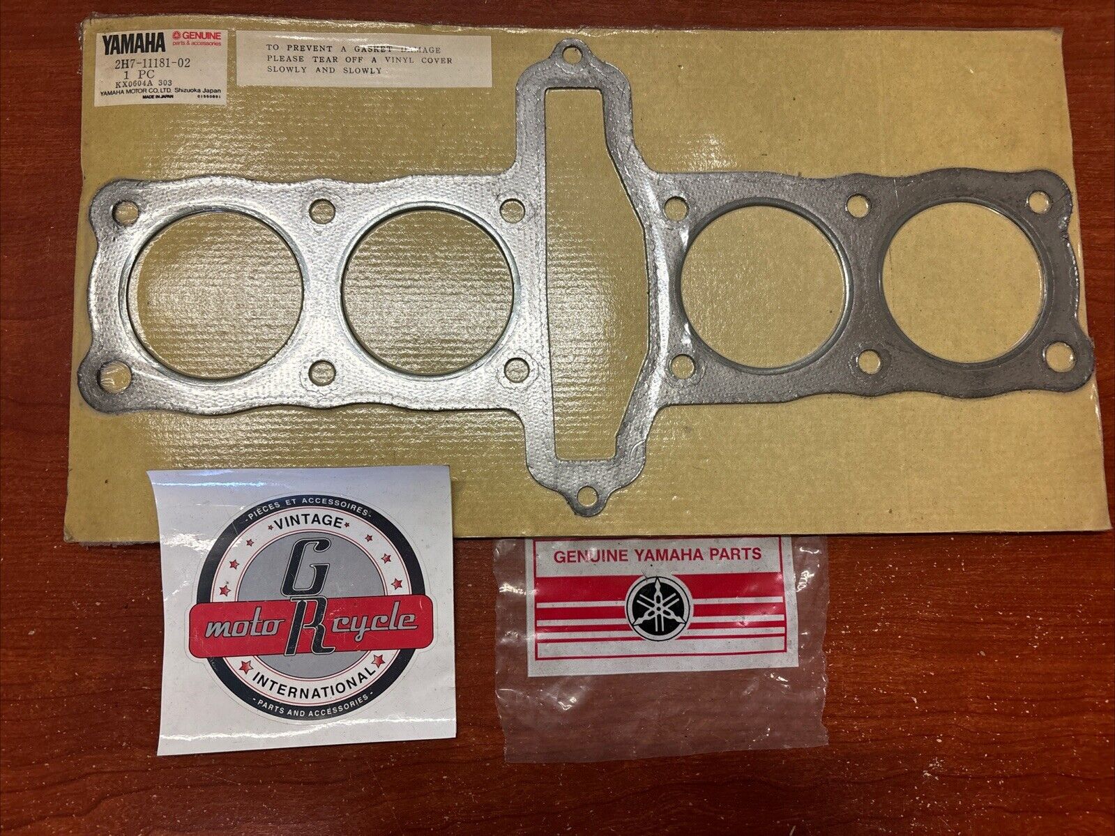 NOS Yamaha 1974 DT125 1978 - 81 XS1100 CYLINDER HEAD GASKET 2H7-11181-02-00 Y181