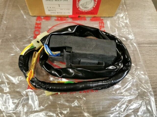 NOS HONDA VT700 VT750 NV750 NV700 ASSY SPARK UNIT 2 30411-ME9-305 H89