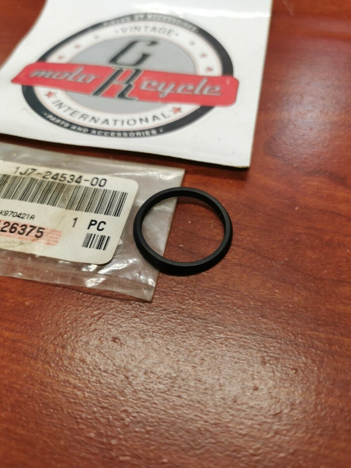 NOS Yamaha XS360 XS400 XS500 XS750 XS1100 SR500 COCK SEAL 1J7-24534-00-00 Y96