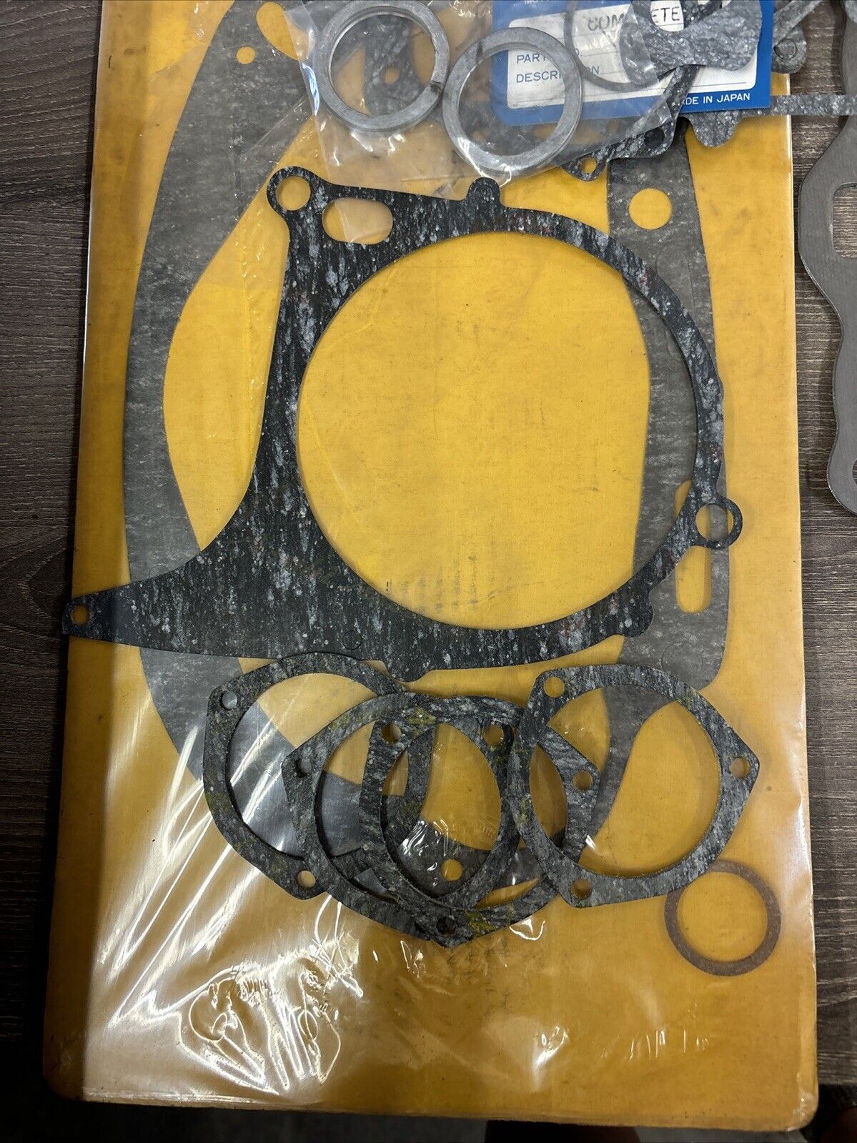 NOS GENU-LINE XS2 GASKET KIT INCOMPLETE 12-204 J63