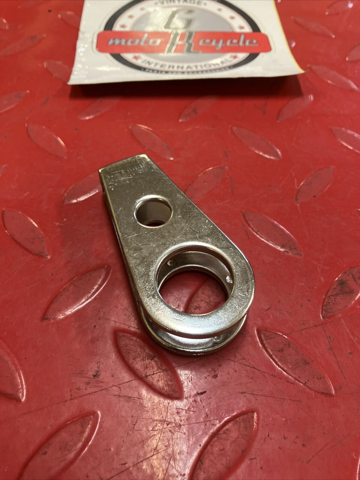 NOS Yamaha chain puller tensioner 1A1-25389-00-00 Y35