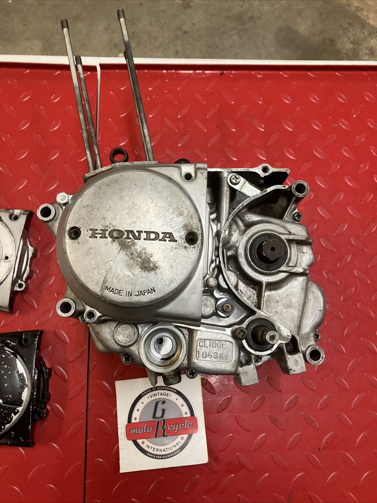 Honda CL100 engine mottor bottom end crankcase crankshaft transmission