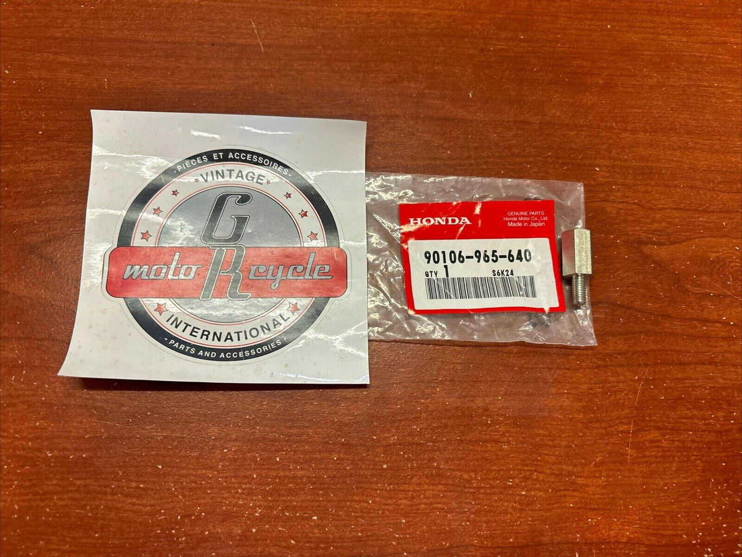 NOS Honda 1993 - 2006 TRX300EX REFLECTOR BOLT 90106-965-640 H135