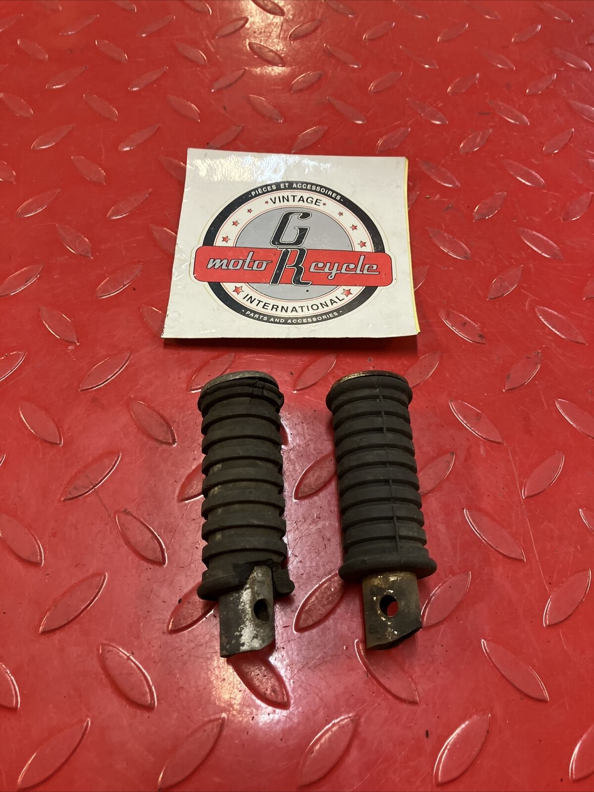 Kawasaki G5 1972 rear footrest foot rest peg