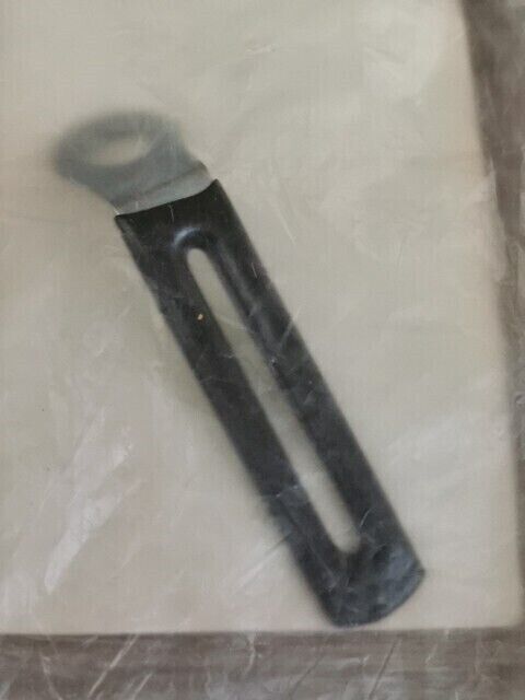 NOS HONDA CB400F CBR250R COTA 4RT CLIP 4X60 91410-KT7-000 H105